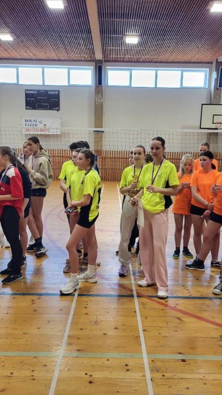 Přivezly jsme pohár! Přivezly jsme pohár!