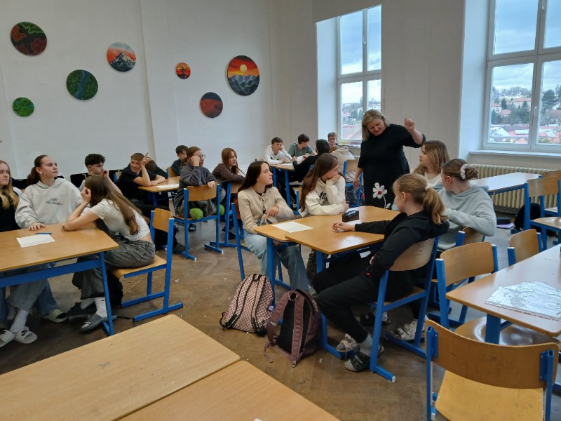 Zrcadlo - poruchy příjmu potravy Zrcadlo - poruchy příjmu potravy