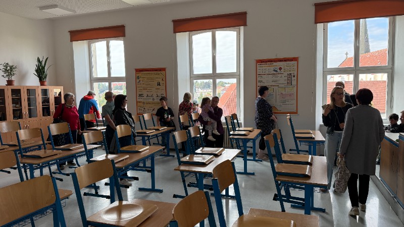 Prohlídka školy od sklepa po půdu Prohlídka školy od sklepa po půdu
