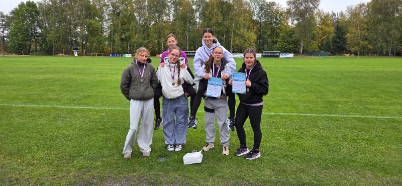 Stříbro z krajského kola! Historický úspěch našich děvčat! Stříbro z krajského kola! Historický úspěch našich děvčat!