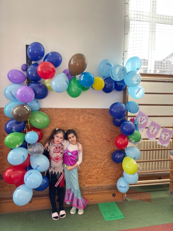 Karnevalový rej v družině Karnevalový rej v družině