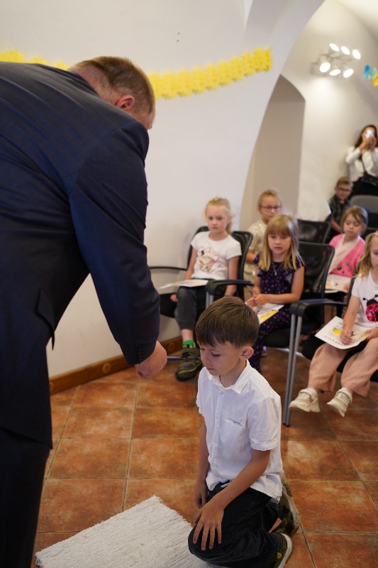 Pasování prvňáčků na čtenáře Pasování prvňáčků na čtenáře