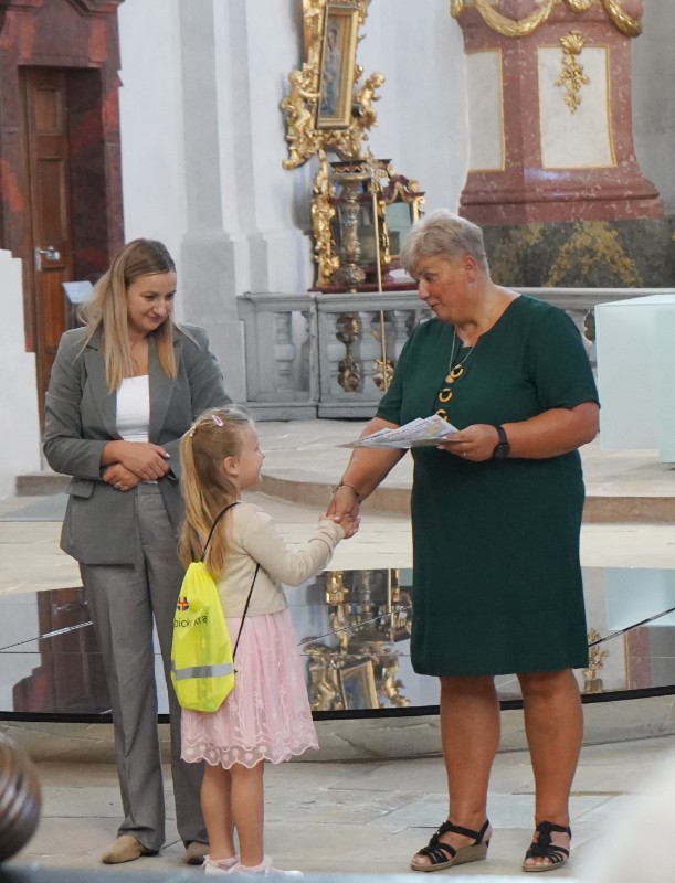 Slavnostní zahájení školního roku prvňáčků Slavnostní zahájení školního roku prvňáčků