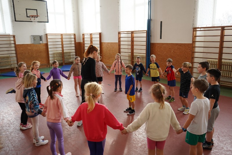 Sebeobrana v prvních třídách a II. A Sebeobrana v prvních třídách a II. A