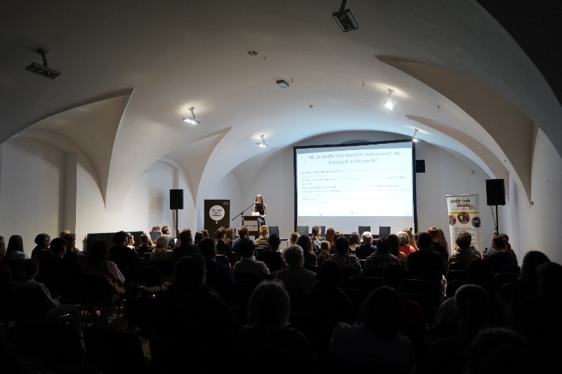 Globální rozvoj očima generací Globální rozvoj očima generací