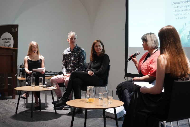 Globální rozvoj očima generací Globální rozvoj očima generací