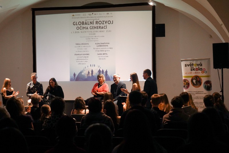 Globální rozvoj očima generací Globální rozvoj očima generací