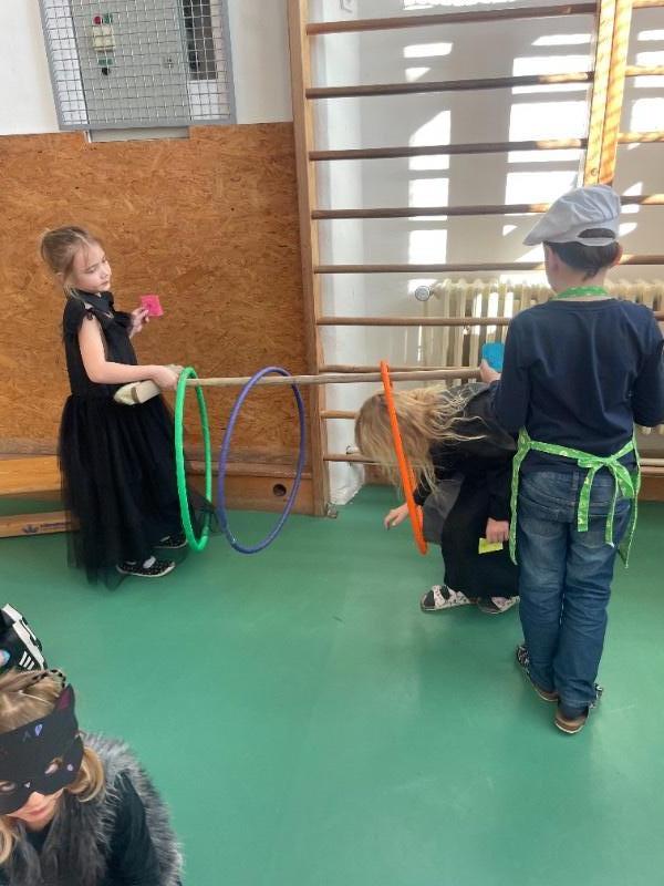 Karnevalový rej v družině Karnevalový rej v družině